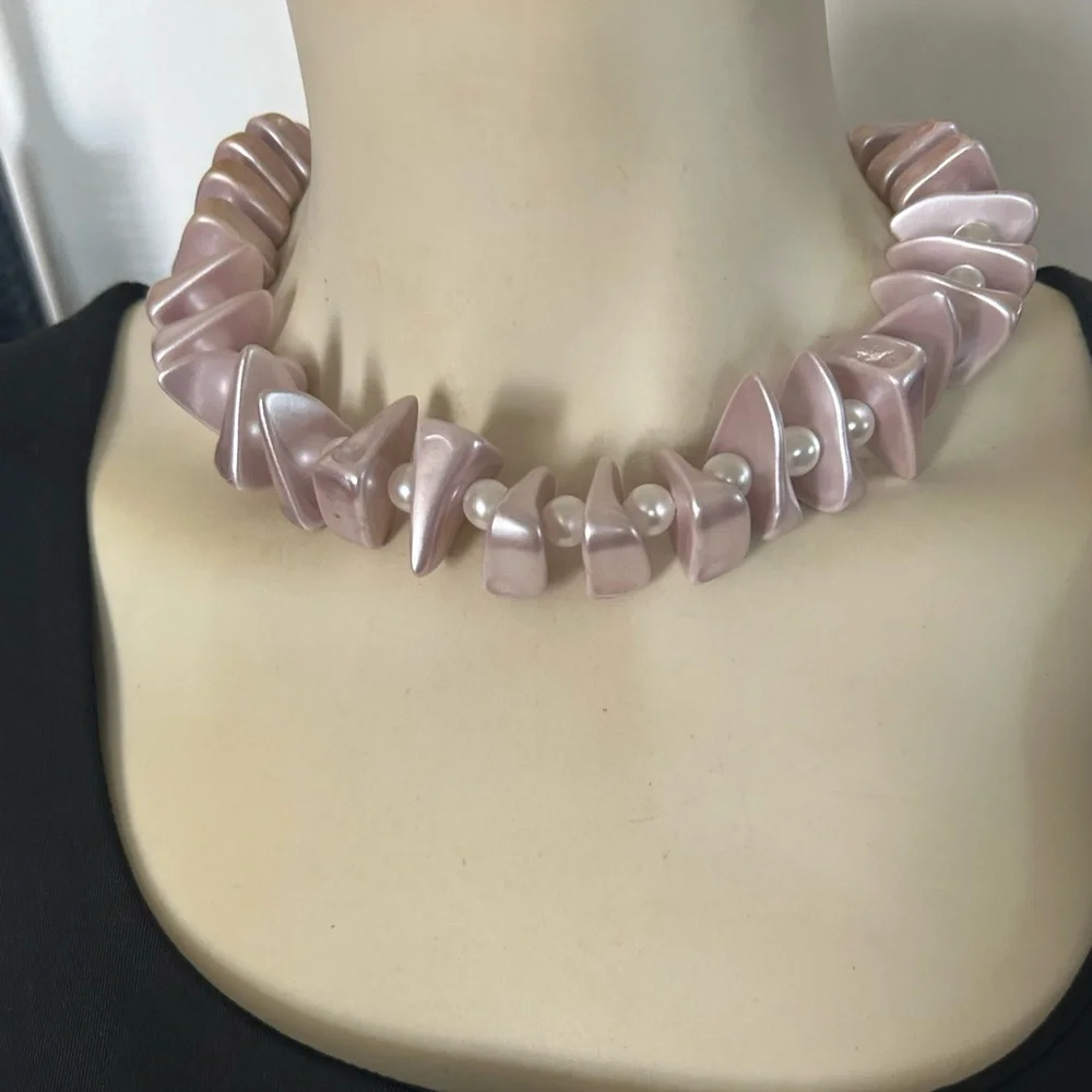 Vintage Chunky Lilac & Pearl Bead Choker Necklace